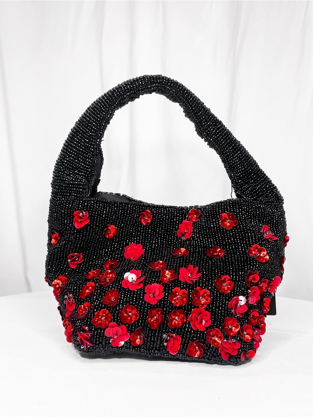 NWT • Black Beaded Bag With Red Sequin Poppy Flowers • Black & Red Beaded Purse